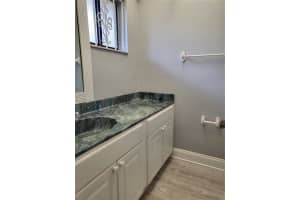 8635 NW 8th St, Miami, FL 33126, Sold 02/11/22
