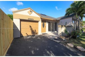 10301 SW 207th St, Cutler Bay, FL 33189, Sold 03/05/22