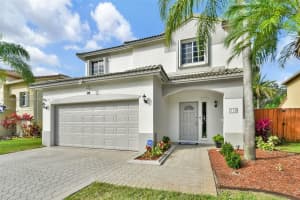 118 SW 206th Ave, Pembroke Pines, FL 33029, Sold 02/28/22