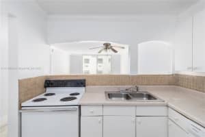 345 Ocean Dr, Miami Beach, FL 33139, Sold 07/22/22