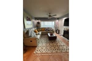 9310 Fontainebleau Blvd, Miami, FL 33172, Sold 02/28/22