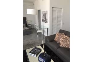 151 SE 1st St, Miami, FL 33131, Sold 05/06/22