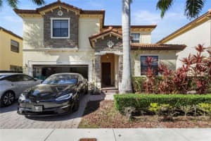 8800 NW 98th Ct, Doral, FL 33178, Sold 04/07/22