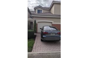 3820 Tree Top Dr, Weston, FL 33332, Sold 02/22/22