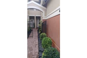 3820 Tree Top Dr, Weston, FL 33332, Sold 02/22/22