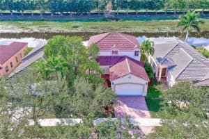 801 Tanglewood Cir, Weston, FL 33327, Sold 02/15/22