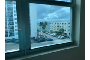 7501 E Treasure Dr #4r, North Bay Village, FL 33141, Sold 03/11/22