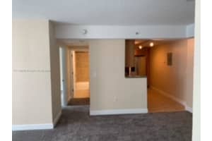 7501 E Treasure Dr #4r, North Bay Village, FL 33141, Sold 03/11/22