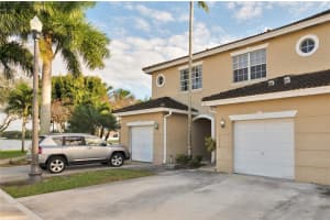 12026 SW 5th Ct, Pembroke Pines, FL 33025, Sold 03/11/22