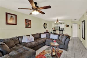 6831 SW 129th Ave, Miami, FL 33175, Sold 02/17/22