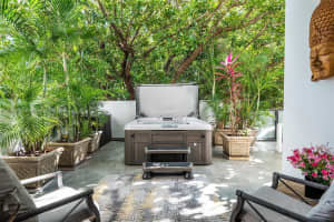 350 Meridian Ave, Miami Beach, FL 33139, Sold 02/15/22