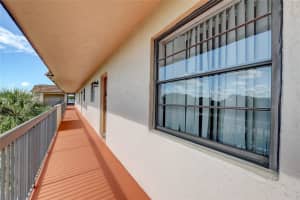 4975 E Sabal Palm Blvd, Tamarac, FL 33319, Sold 05/06/22