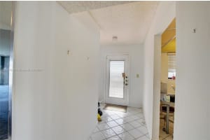 4975 E Sabal Palm Blvd, Tamarac, FL 33319, Sold 05/06/22