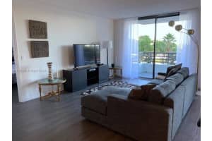 3300 NE 191st St, Aventura, FL 33180, Sold 03/04/22