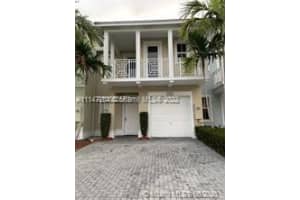 7414 NW 108th Pl, Doral, FL 33178, Sold 04/07/22