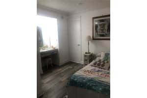 465 Ocean Dr, Miami Beach, FL 33139, Sold 06/07/22