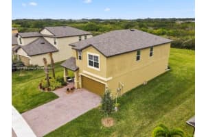 932 Bent Creek Dr, Fort Pierce, FL 34947, Sold 03/25/22