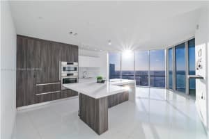 851 NE 1st Ave, Miami, FL 33132, Sold 08/23/22