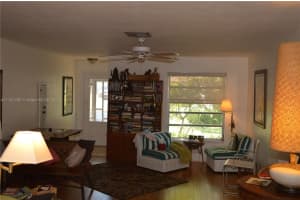 305 NW 42nd St, Boca Raton, FL 33431, Sold 03/01/22