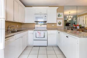 320 3rd Ln, Palm Beach Gardens, FL 33418, Sold 03/18/22