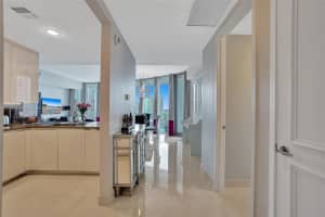 17475 Collins Ave, Sunny Isles Beach, FL 33160, Sold 03/21/22