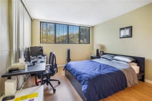 9735 NW 52nd St, Doral, FL 33178, Sold 04/08/22