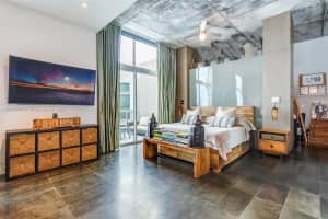 2001 Meridian Ave PH 12, Miami Beach, FL 33139, Sold 04/01/22