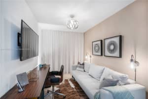 88 SW 7th St, Miami, FL 33130, Sold 03/14/22