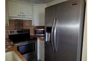 9686 Fontainebleau Blvd, Miami, FL 33172, Sold 03/31/22