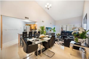 9417 Fontainebleau Blvd, Miami, FL 33172, Sold 02/11/22