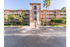 7301 NW 1st St, Margate, FL 33063, Sold 02/04/22