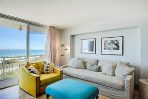 345 Ocean Dr, Miami Beach, FL 33139, Sold 03/15/22