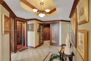 3802 NE 207th St APT 1103, Aventura, FL 33180, Sold 04/28/22