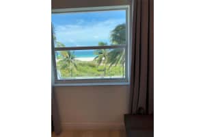 335 Ocean Dr, Miami Beach, FL 33139, Sold 05/11/22