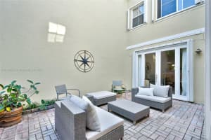 1420 Weeping Willow Way, Hollywood, FL 33019, Sold 04/06/22