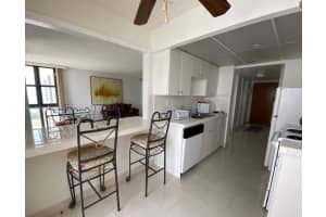2555 Collins Ave, Miami, FL 33140, Sold 05/04/22