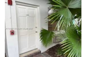901 Meridian Ave, Miami Beach, FL 33139, Sold 03/24/22