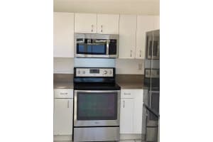 5401 NW 184th St, Miami Gardens, FL 33055, Sold 05/12/22