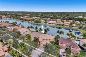 3966 W Hibiscus St, Weston, FL 33332, Sold 03/24/22
