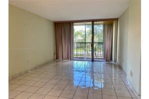 210 Fontainebleau Blvd, Miami, FL 33172, Sold 02/23/22