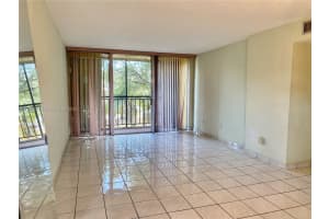 210 Fontainebleau Blvd, Miami, FL 33172, Sold 02/23/22