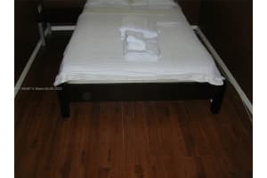 801 Brickell Bay Dr APT 366, Miami, FL 33131, Sold 03/29/22