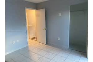 2730 W 76th St APT 204, Hialeah, FL 33016, Sold 04/07/22