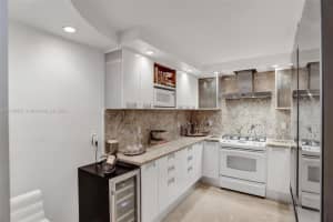 2030 S Ocean Dr, Hallandale Beach, FL 33009, Sold 08/26/22