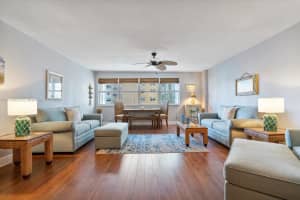 111 Golden Isles Dr APT E12, Hallandale Beach, FL 33009, Sold 02/28/22