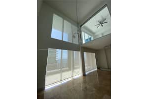 60 SW 13th St, Miami, FL 33130, Sold 03/18/22