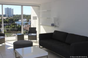200 Leslie Dr APT 618, Hallandale Beach, FL 33009, Sold 02/28/22