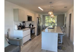 2535 NE 193rd St, Miami, FL 33180, Sold 04/12/22