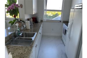 19501 W Country Club Dr, Aventura, FL 33180, Sold 02/24/22