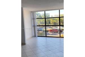 600 Parkview Dr, Hallandale Beach, FL 33009, Sold 03/16/22